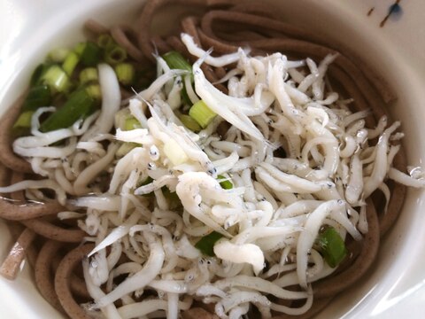 しらす蕎麦